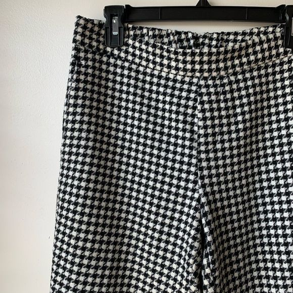Old Navy tapered pants houndstooth print - Picture 3 of 11